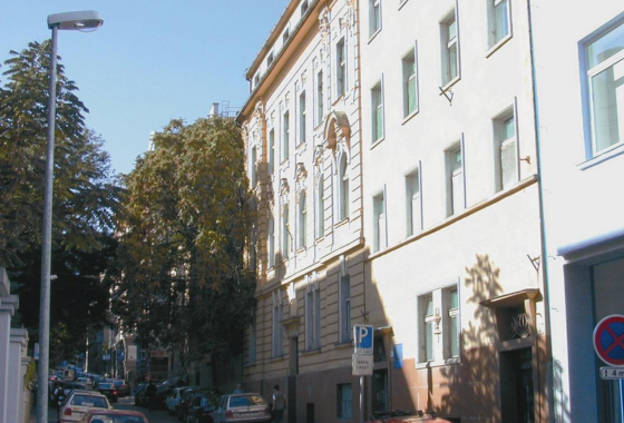 Fakultná nemocnica na Mickiewiczovej 13, sídlo ORL kliniky do roku 1951